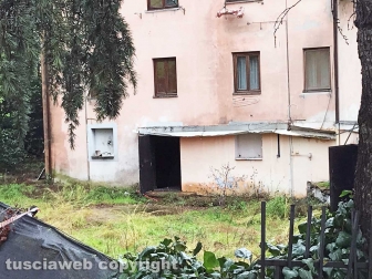 Viterbo - Incendio all'ex pub di valle Faul