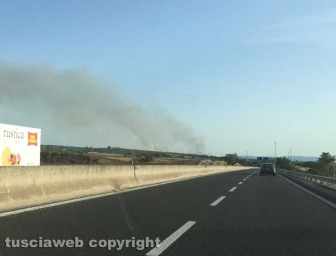 Incendio in strada Quartuccio