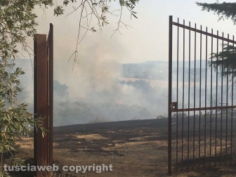 Incendio in strada Quartuccio
