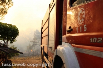 Incendio in strada Quartuccio