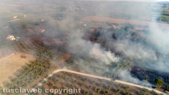 Incendio in strada Quartuccio