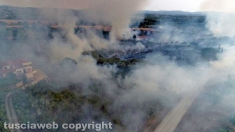 Incendio in strada Quartuccio
