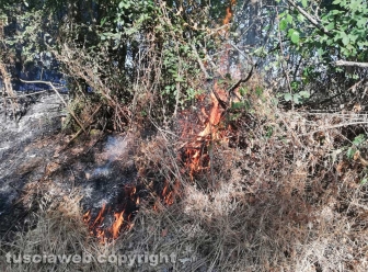 Incendio in strada Signorino