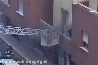 Viterbo - Incendio in un palazzo in via Belluno