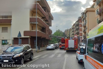 Viterbo - Incendio in un palazzo in via Belluno