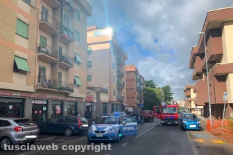 Viterbo - Incendio in un palazzo in via Belluno