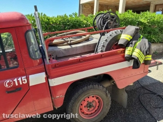 Montefiascone - Incendio in abitazione - I vigili del fuoco