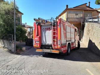 Montefiascone - Incendio in abitazione - I vigili del fuoco