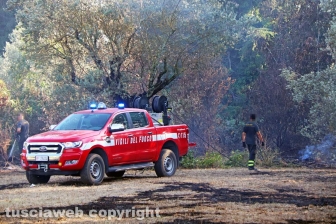 Viterbo - Incendio in via Edoardo Bordoni