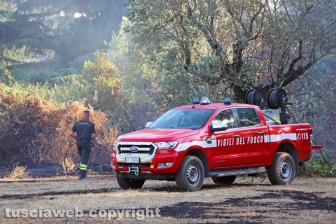 Viterbo - Incendio in via Edoardo Bordoni