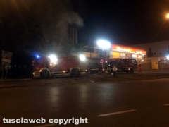 Viterbo - Incendio in via Garbini