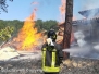 Incendio, le fiamme minacciano le case