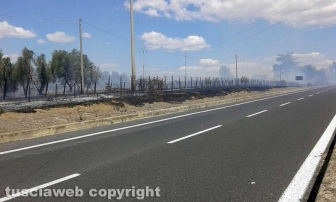 Incendio sulla Superstrada