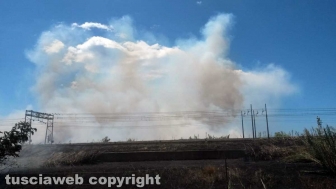 Incendio a Pescia Romana