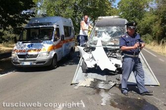 Incidente stradale sulla Cassia sud