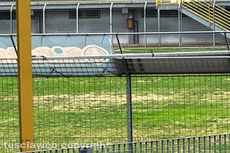 Sport - Calcio - Incuria allo stadio Rocchi