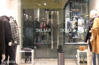 Iniziano i saldi