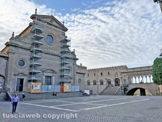 Viterbo - Piazza San Lorenzo
