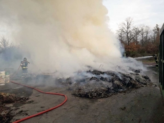 Fabrica di Roma - Incendio all'isola ecologica