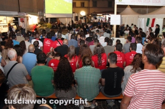 Italia sconfitta da Germania - In piazza l\'amarezza dei tifosi