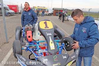 Karting, la vita ai box