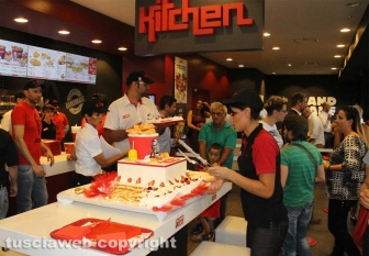 Kfc, aperto il ristorante a porta Romana