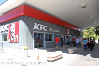 Kfc, aperto il ristorante a porta Romana