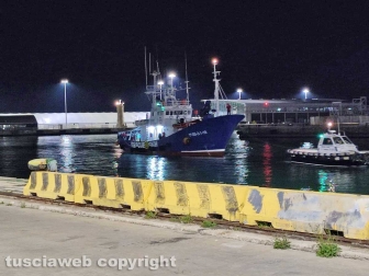 Civitavecchia - La ong Aita Mari alla banchina 16 del porto con 31 immigrati salvati