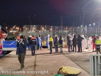 Civitavecchia - La ong Aita Mari alla banchina 16 del porto con 31 immigrati salvati