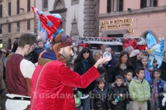 I giocolieri in piazza del Comune