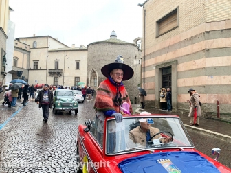 Viterbo - La calza della Befana più lunga del mondo - Edizione 2024
