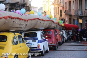 Viterbo - Befana 2015 - La calza più lunga del mondo