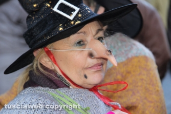 Viterbo - Befana 2015 - La calza più lunga del mondo