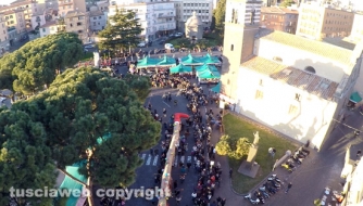 Viterbo - Befana 2015 - La calza più lunga del mondo vista dal drone