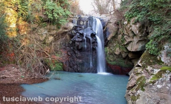 Ischia di Castro - La cascata del fosso Strozzavolpe