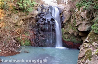 Ischia di Castro - La cascata del fosso Strozzavolpe