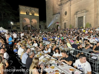 La cena con i facchini di Santa Rosa