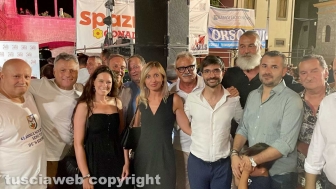 La cena con i facchini di Santa Rosa - Daniele Sabatini e altri esponenti di FdI