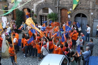 Ronciglione - Il corteo storico delle contrade - Foto di Andrea Vettori