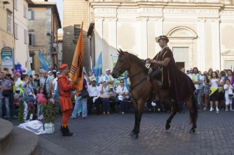 Ronciglione - Il corteo storico delle contrade - Foto Domenico Mascagna