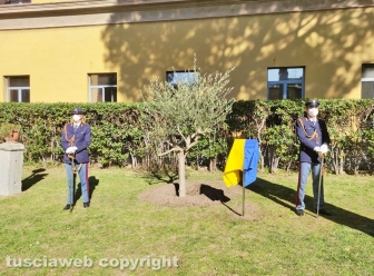 Viterbo - La cerimonia in onore di Giovanni Palatucci al giardino della Fraternità