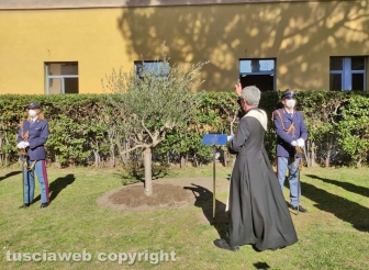 Viterbo - La cerimonia in onore di Giovanni Palatucci al giardino della Fraternità