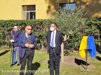 Viterbo - La cerimonia in onore di Giovanni Palatucci al giardino della Fraternità