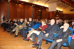 Le autorità tra il pubblico