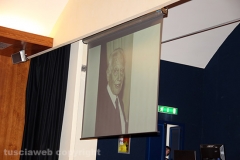 Una foto del professor Scarascia Mugnozza proiettata in sala