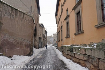 La città dei Papi dopo la nevicata