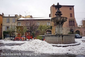 La città dei Papi dopo la nevicata