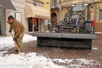 La città dei Papi dopo la nevicata