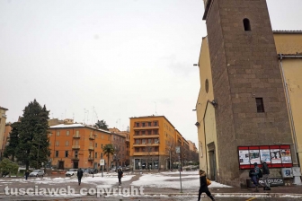 La città dei Papi dopo la nevicata