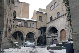 La città dei Papi dopo la nevicata